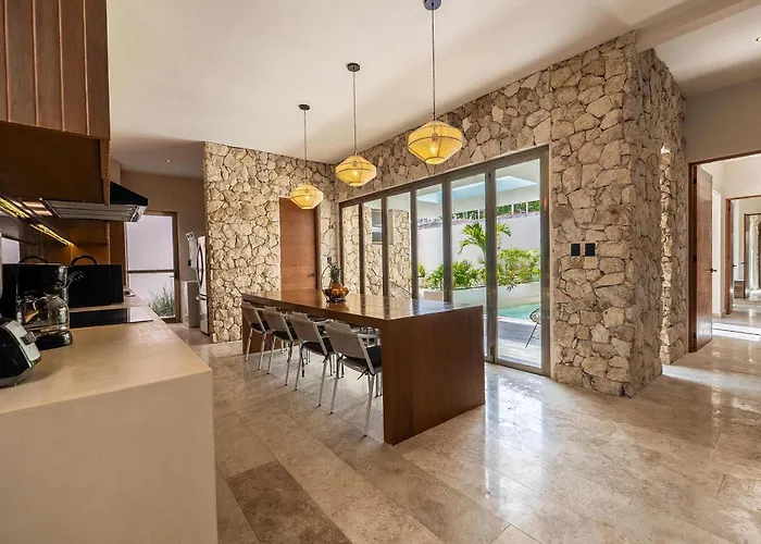 Chic 6br Dual With 4 Private Pools & Concierge Tulum