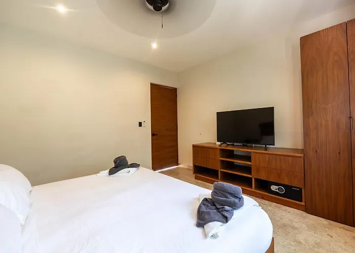 Chic 6br Dual With 4 Private Pools & Concierge Pousada Tulum